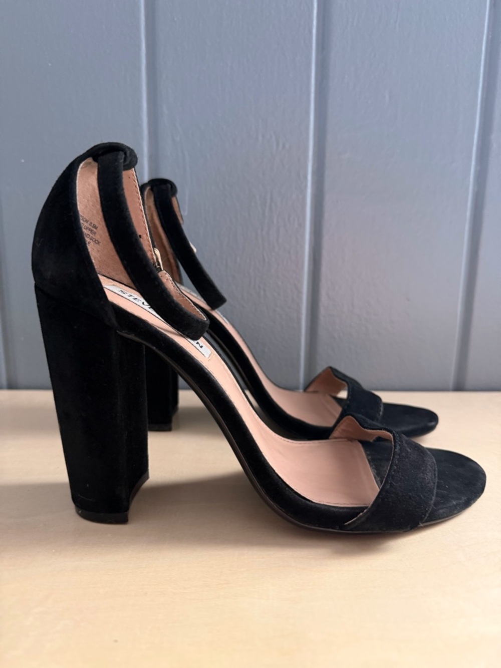 Steve Madden Carrson Ankle Strap Suede Heels Size 8.5